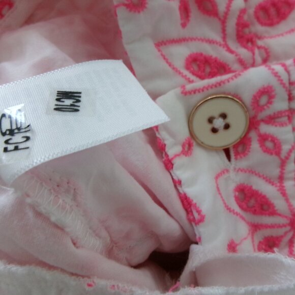 Like New Crown & Ivy Scalloped Hem Eyelet Shorts Pink and White 6 - Picture 5 of 8